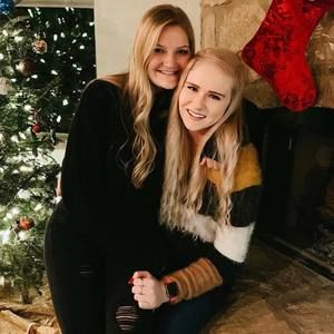 Meet your Posher, Ellie